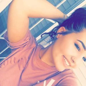 Meet your Posher, Kataya